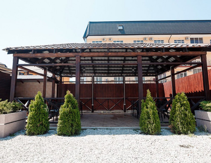 Беседка с мангалом - Отель «Голден Резорт»