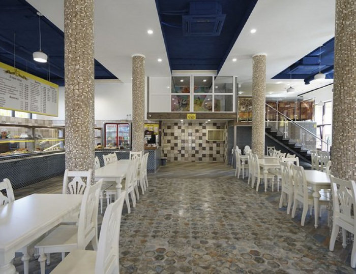 Столовая &quot;С пылу с жару&quot; - Отель «Голден Резорт»