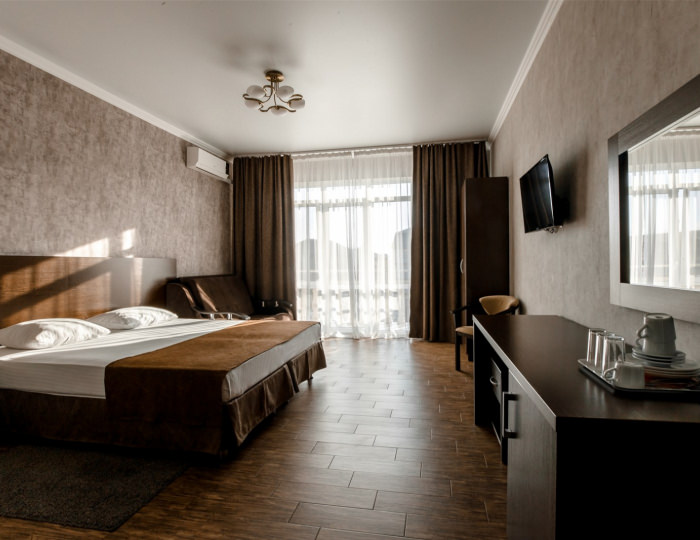 Стандарт 3-местный вид на басейн - Отель «Голден Резорт»