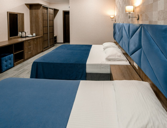 Стандарт 3-местный вид на басейн - Отель «Голден Резорт»