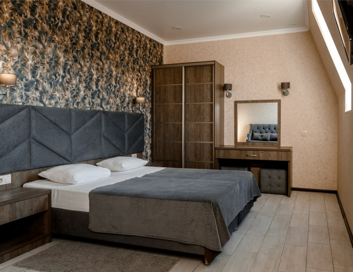 Люкс 4-местный 2 комнатный вид на бассейн 5 этаж - Отель «Голден Резорт»