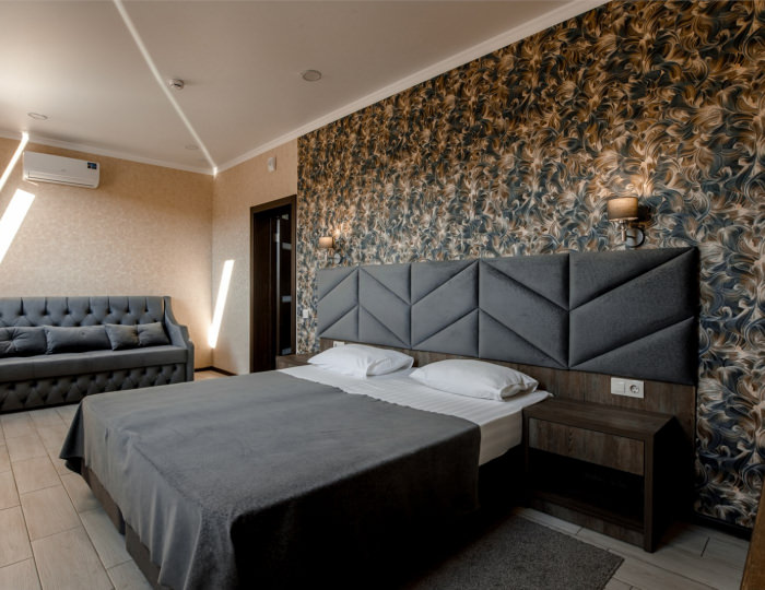 Люкс 4-местный 2 комнатный вид на бассейн 5 этаж - Отель «Голден Резорт»